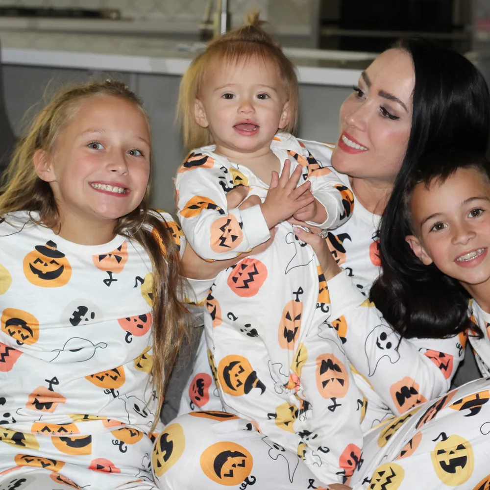Halloween Family Matching All Over Pumpkin & Ghost Print Pajamas Sets (Flame Resistant) big image 5