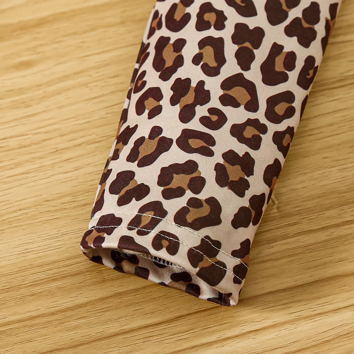 2PCS Toddler Girl Childlike Animal Pattern Leopard Grain Top/ Pant Set Apricot big image 1