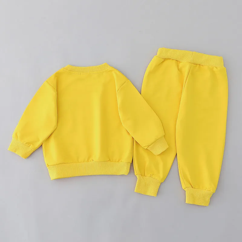 2pcs Kid Girl/Boy Solid Bear Pattern Sweatshirt Set  image 2