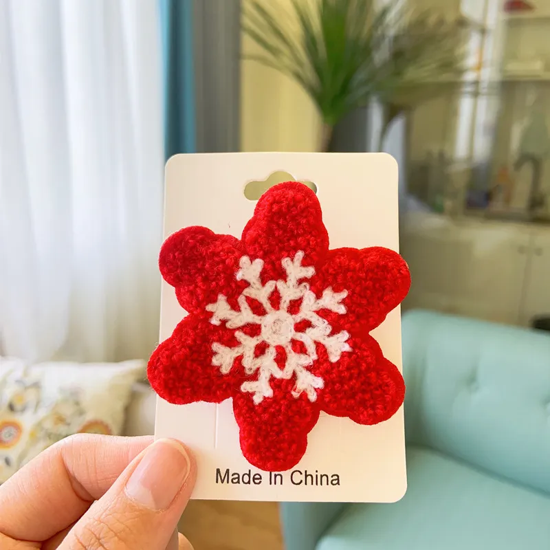 Toddler/kids Christmas towel embroidered festival element pin badge