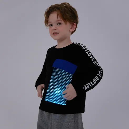 Go-Glow Illuminating Sweatshirt with Light Up Removable Pocket Including Controller (Built-In Battery) Black big image 5