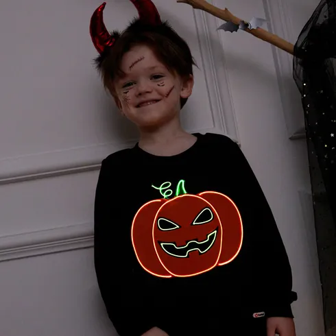 Go-Glow Halloween Illuminating Sweatshirt with Light Up Pumpkin Including Controller (Built-In Battery) Black big image 6