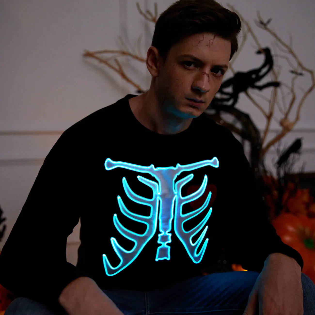 Go-Glow Halloween Illuminating Sweatshirt für Erwachsene mit leuchtendem Skelettmuster inklusive Controller (eingebauter Akku) schwarz big image 1