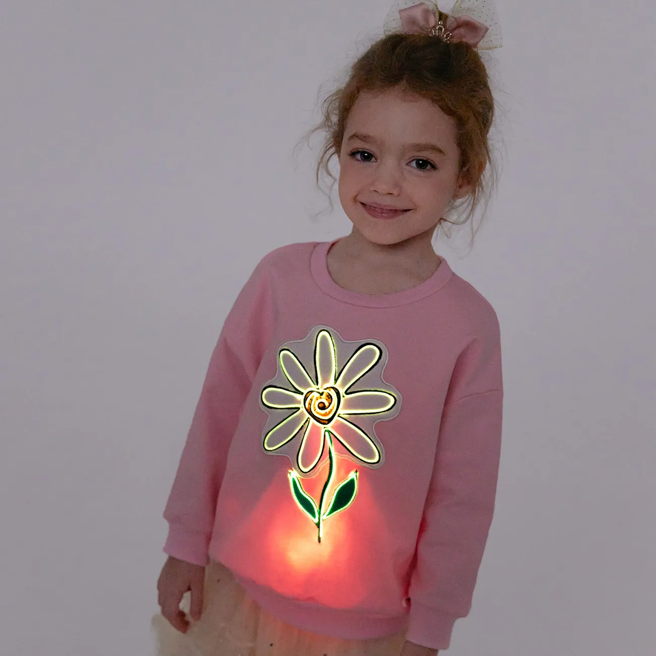 Go-Glow Illuminating Sweatshirt with Light Up Flower Pattern Including Controller (Built-In Battery) Pink big image 1