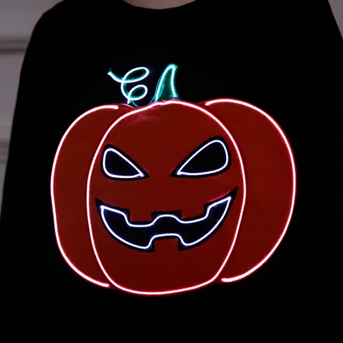 Go-Glow Halloween Illuminating Sweatshirt with Light Up Pumpkin Including Controller (Built-In Battery) Black big image 9