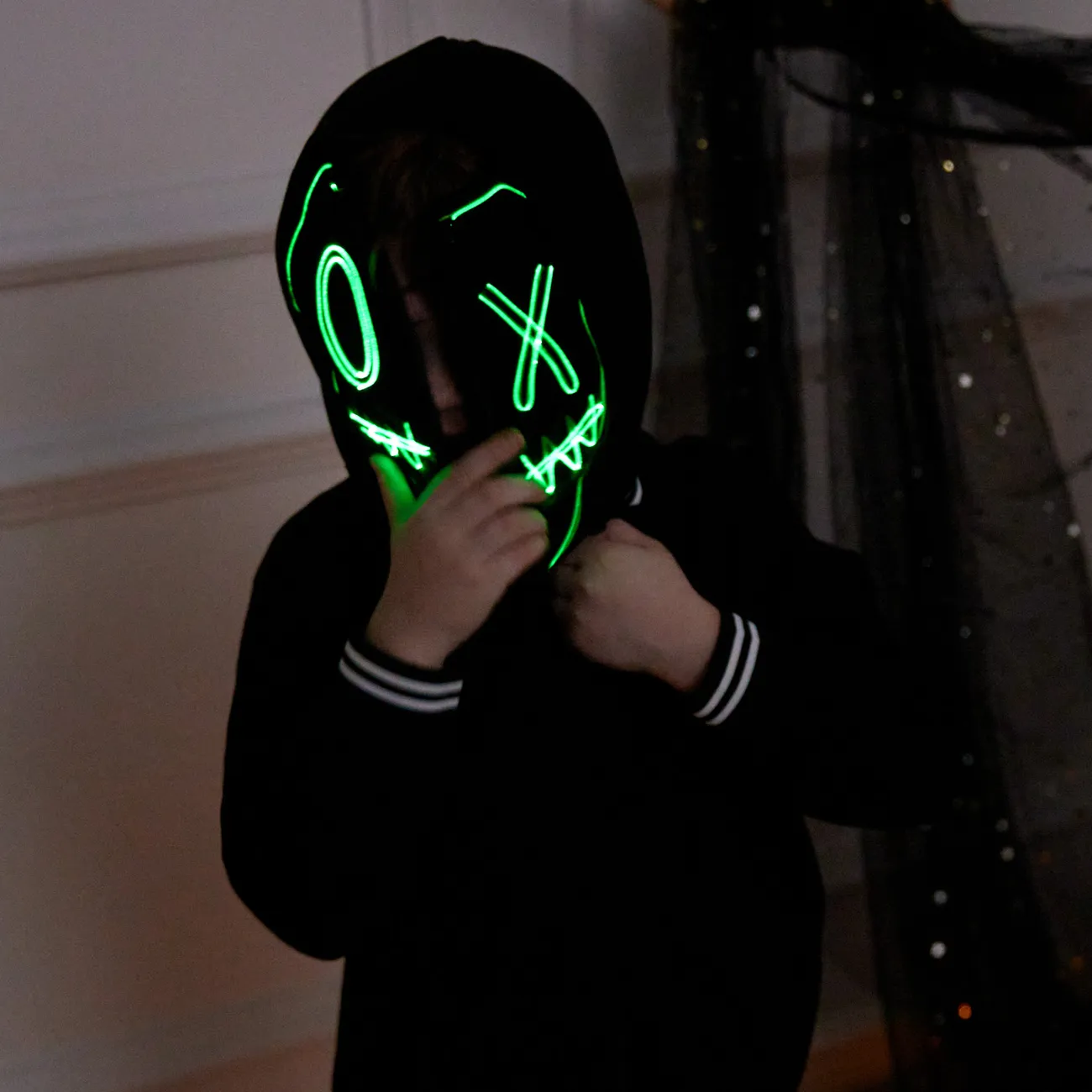 Go-Glow Illuminating Jacket with Light Up Face Including Controller (Built-In Battery) Black big image 1
