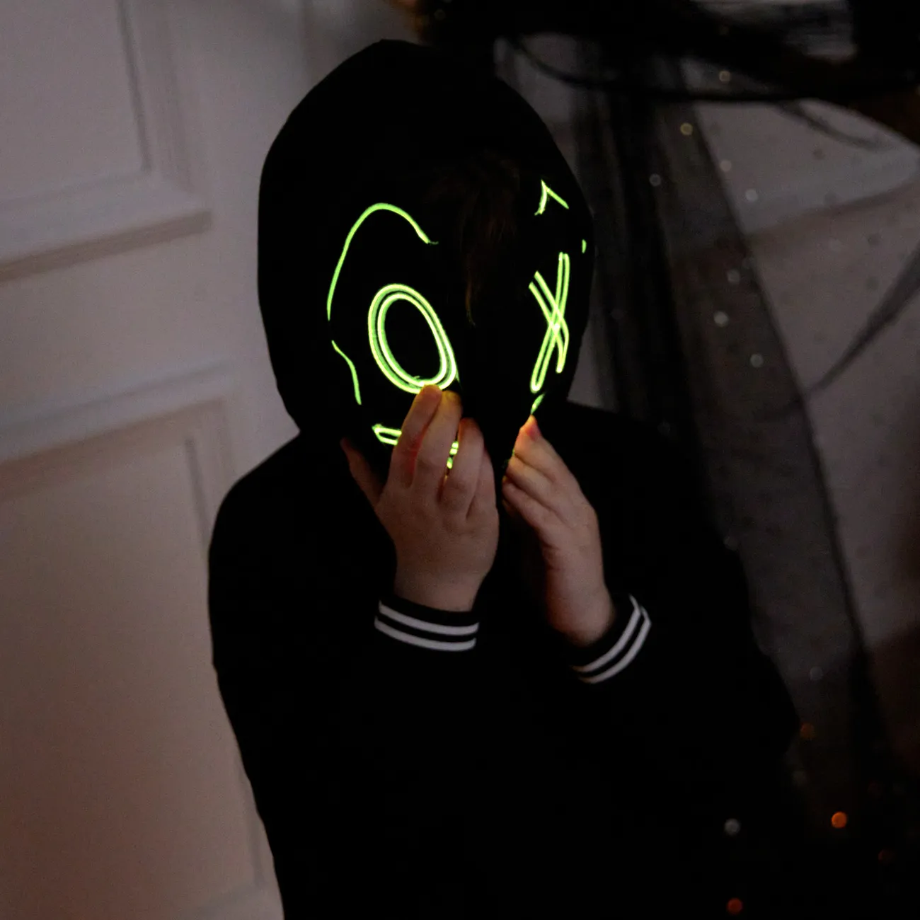 Go-Glow Illuminating Jacket with Light Up Face Including Controller (Built-In Battery) Black big image 1