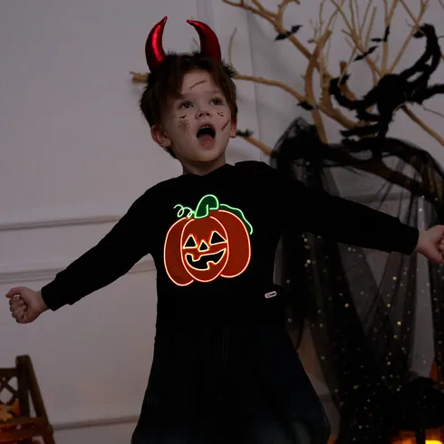 Go-Glow Halloween Illuminating Sweatshirt with Light Up Pumpkin Including Controller (Built-In Battery) Black big image 2