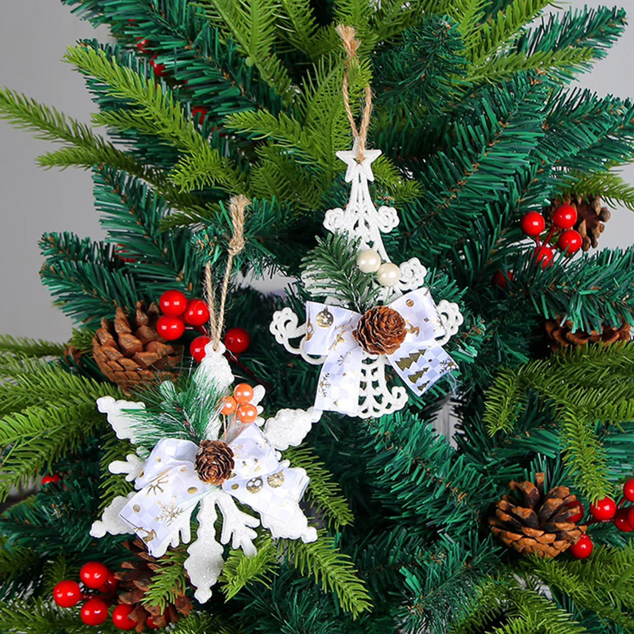 Kreative Weihnachtsbaum Tannenzapfen Hängedekorationen Farbe-E big image 1