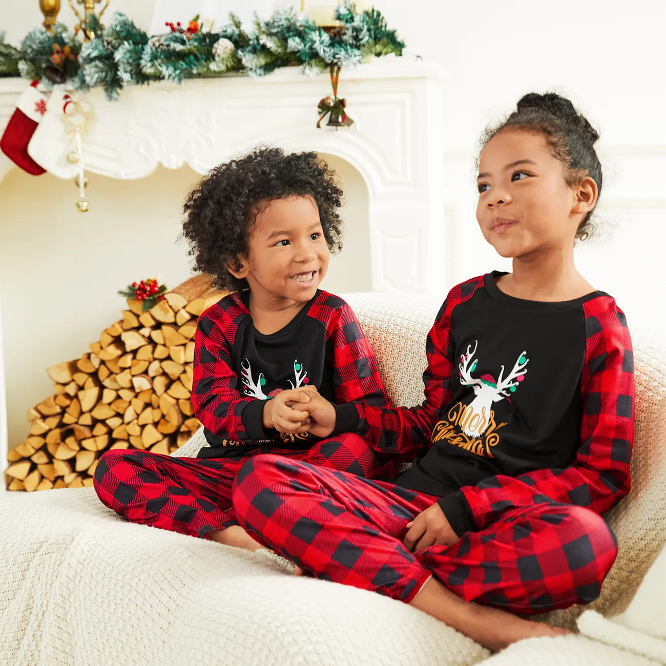 Merry Christmas Letter Antler Print Plaid Splice Matching Pajamas Sets for Family (Flame Resistant) Red big image 1