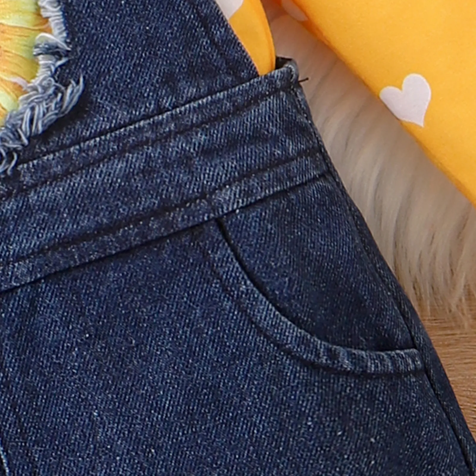 2pcs Baby Girl Sweet Heart-shaped Tshirt and Jean Set Blue image 6