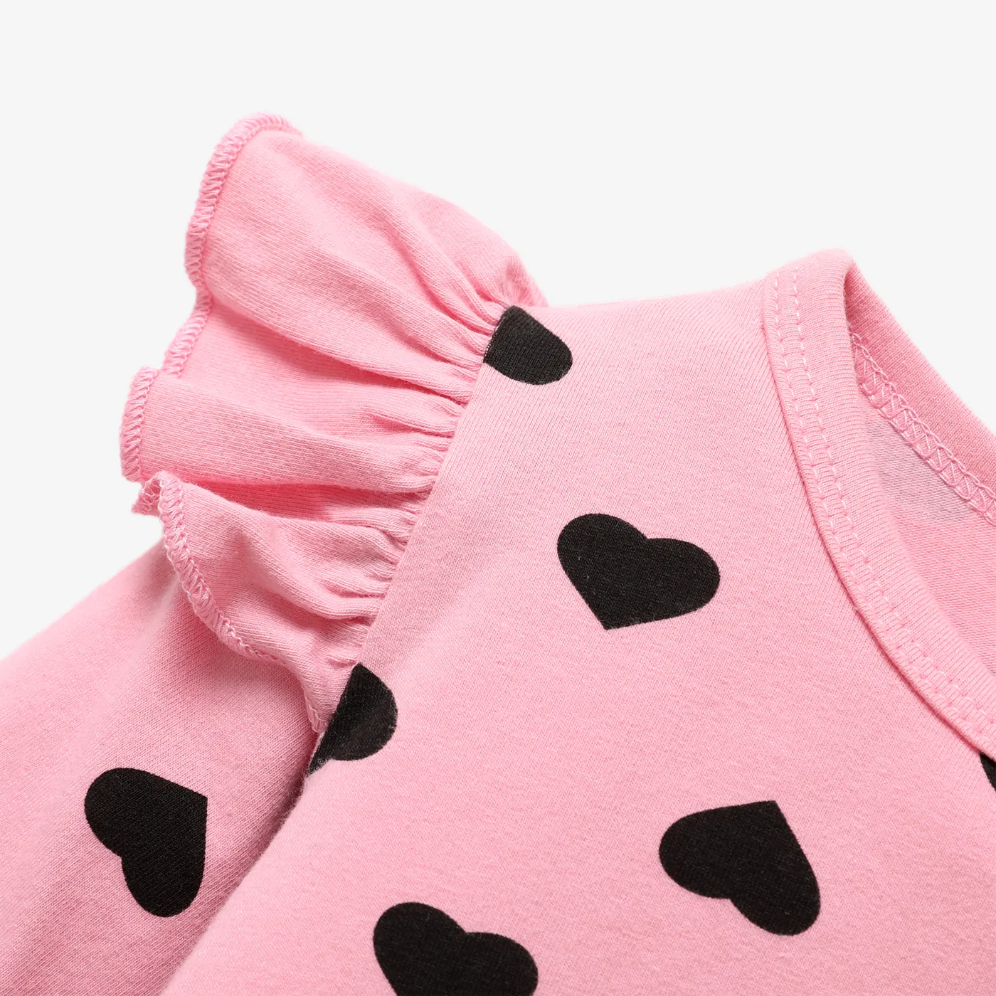 3pcs Baby Girl 95% Cotton Allover Heart Print Ruffle Long-sleeve Top and Pants & Headband Set Pink image 3