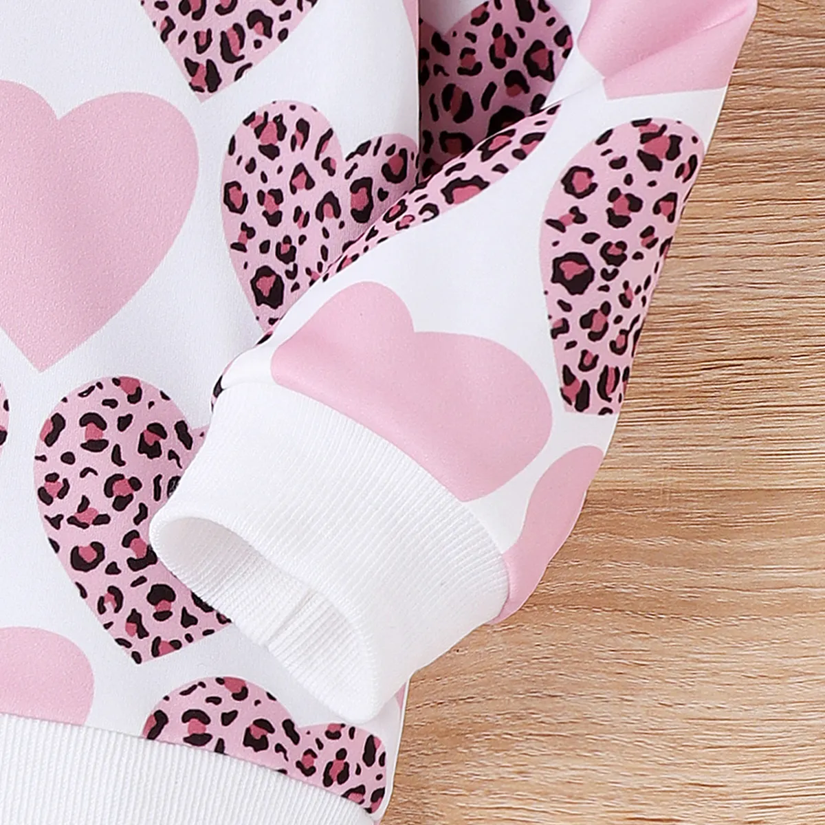 Kid Girl Allover Leopard Heart Print Long-sleeve Sweatshirt  image 4
