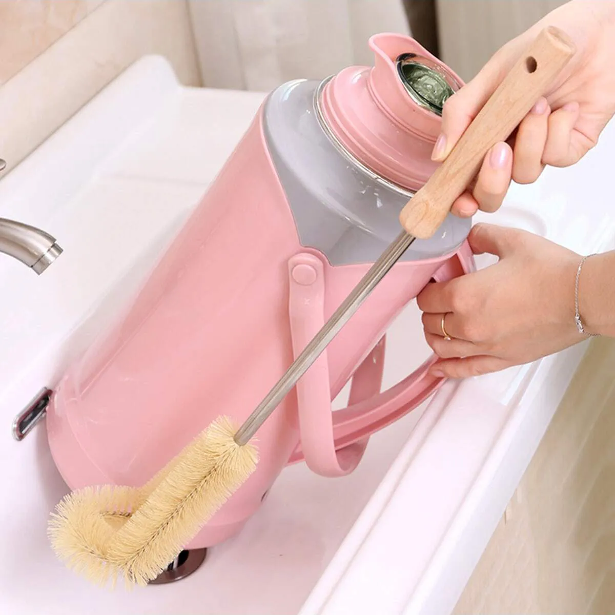 Long-handled wooden brush for cleaning insulated cups and blenders  image 5