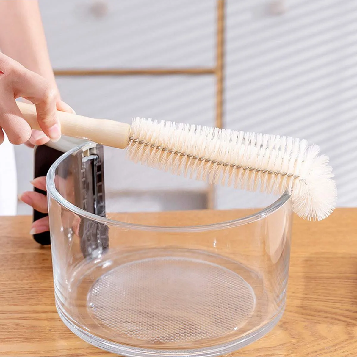Long-handled wooden brush for cleaning insulated cups and blenders  image 4