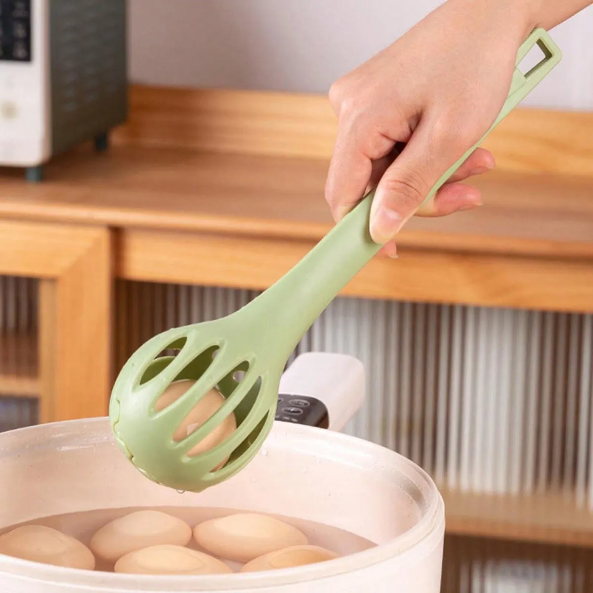 2-in-1 Multi-functional Whisk and Food Clip Green image 4