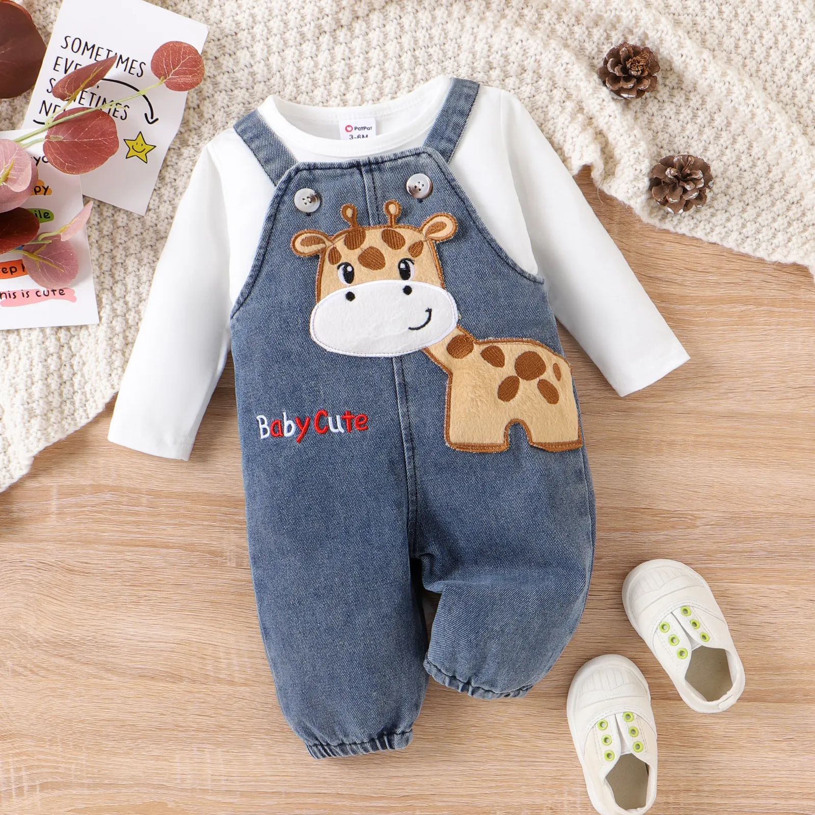 2pcs Baby Boy/Girl Childlike Giraffe Print Overalls Denim Set