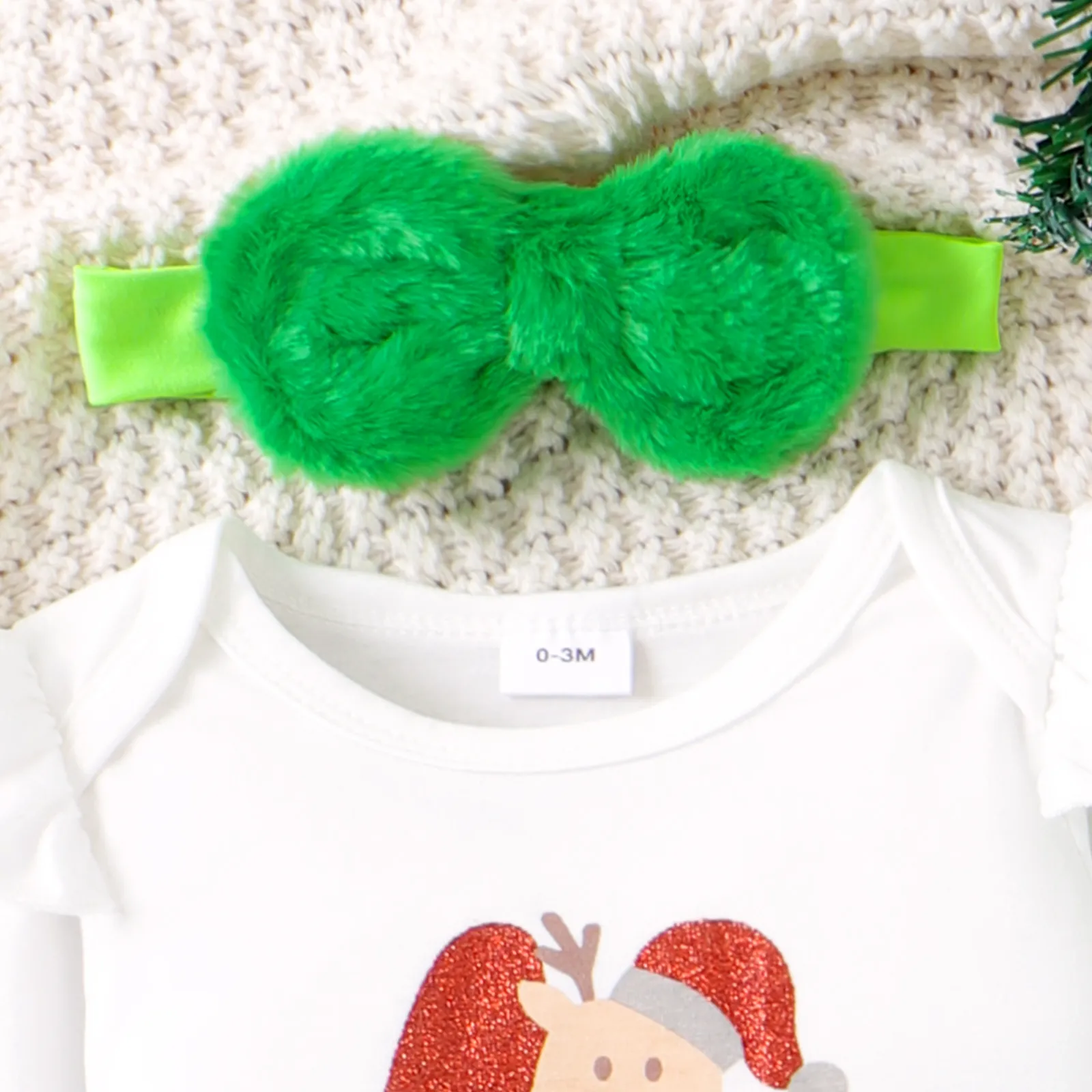 Christmas 3pcs Baby Girl Suit-dress with Sweet Christmas Pattern and Fabric Stitching with Headband  image 3