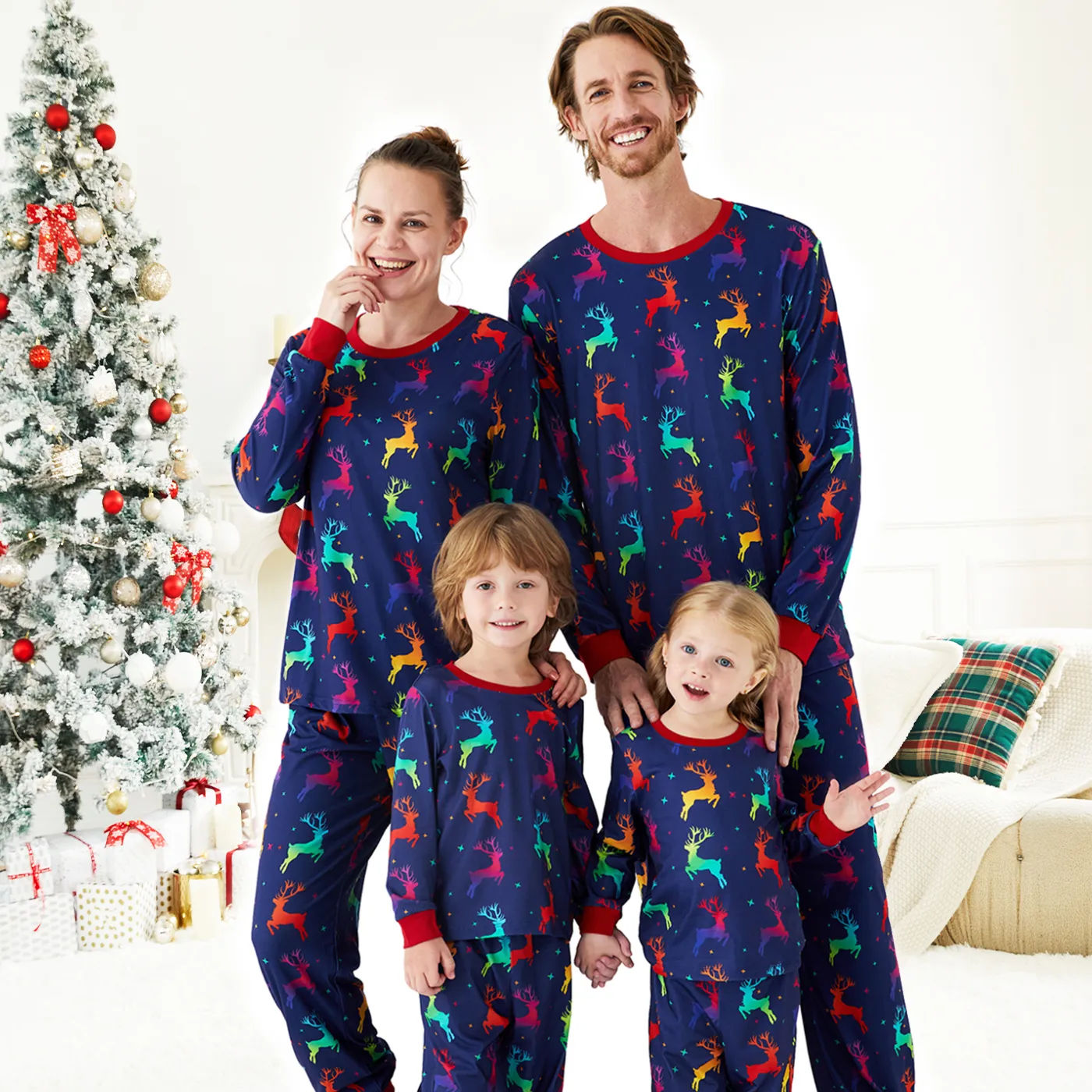 Christmas Allover Reindeer Print Family Matching Pajamas Sets (Résistant Aux Flammes)