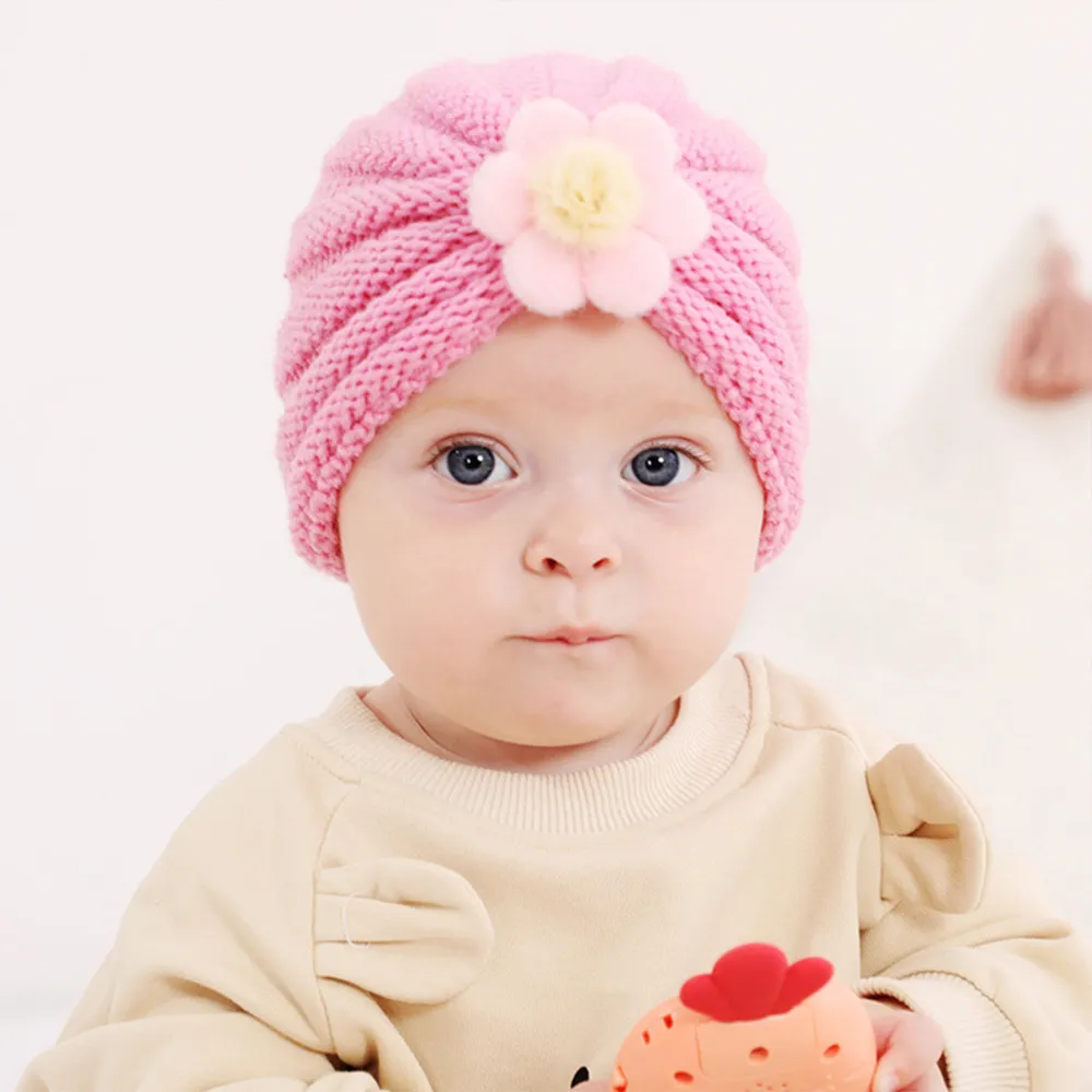 Baby's Solid color wool big flower pullover hat