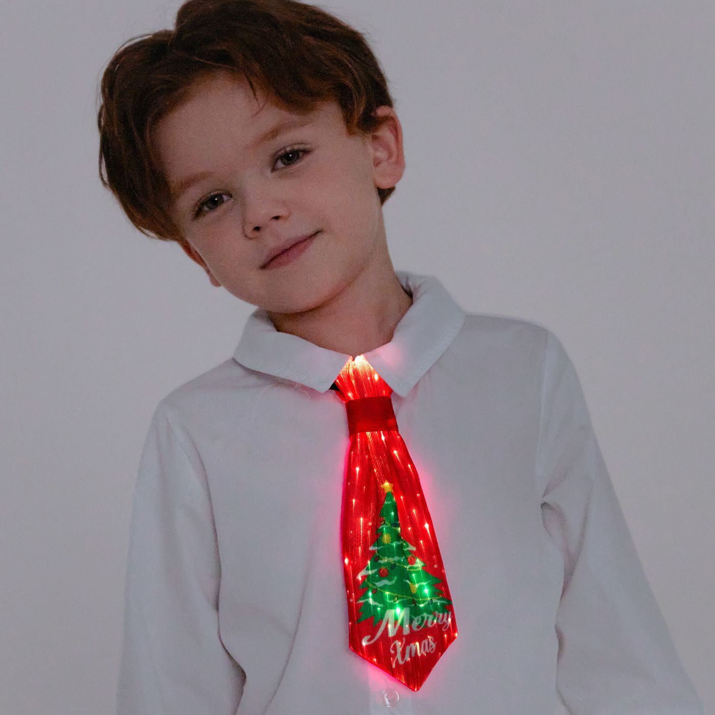 Cravate Go-Glow Christmas Light Up Avec Motif D’arbre De Noël, Y Compris Le Contrôleur (batterie Intégrée)