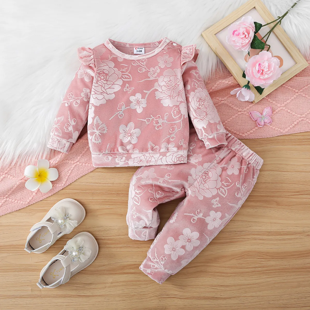 2pc Baby Girl Sweet Floral pattern Ruffle Edge Velvet Plush Set
