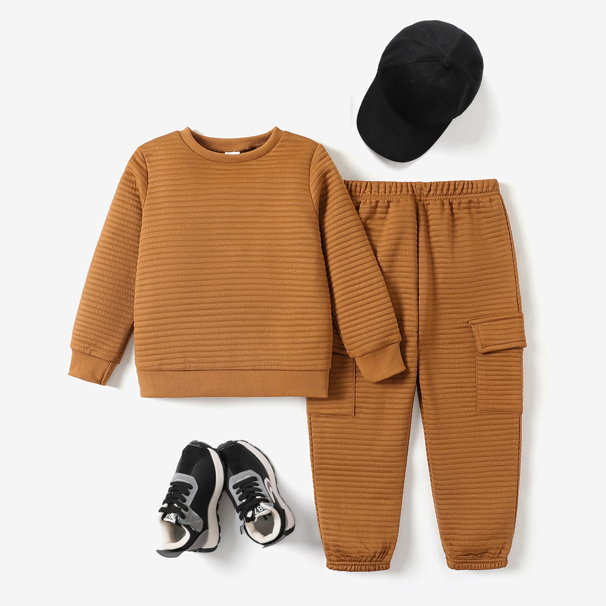 

2PCS Kid Boy Solid Color Basic Patch Pocket Top/ Pants Set