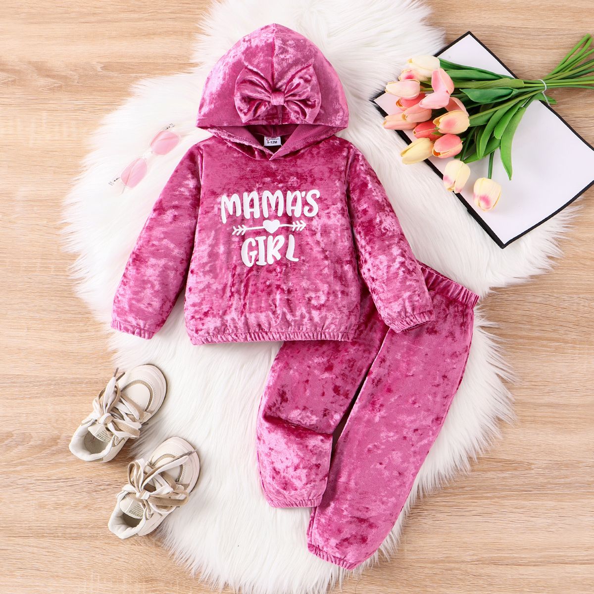 

2pcs Baby Girl Solid color Velvet Letter pint Bowknot Hooded Baby Set