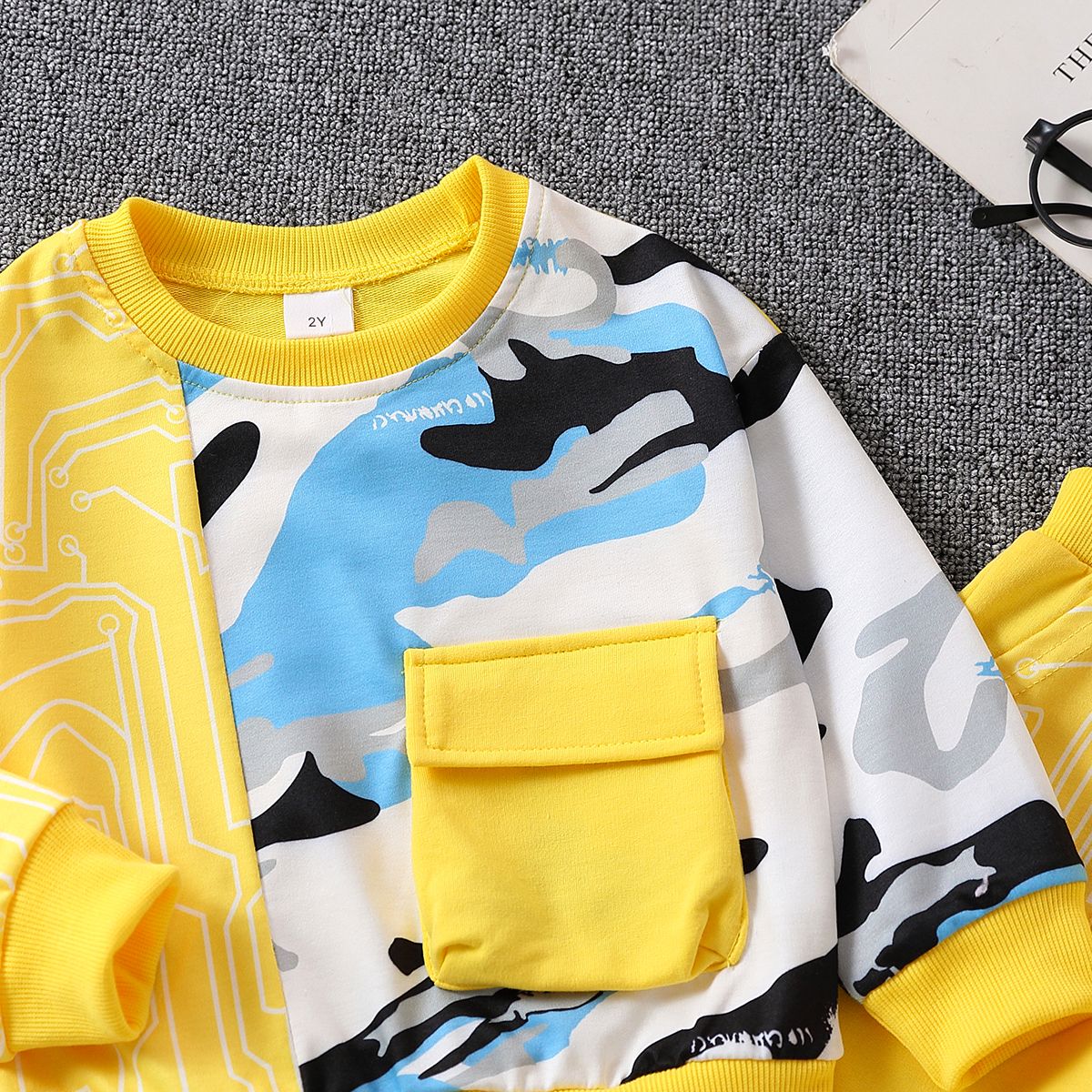 

2pcs Toddler Boy Casual Camouflage Fabric Stitching Set