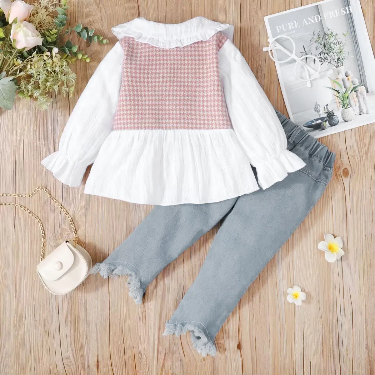 2-piece Toddler Girl Doll Collar Tweed Splice Long-sleeve Top and Ripped Hem Denim Jeans Set Pink image 6