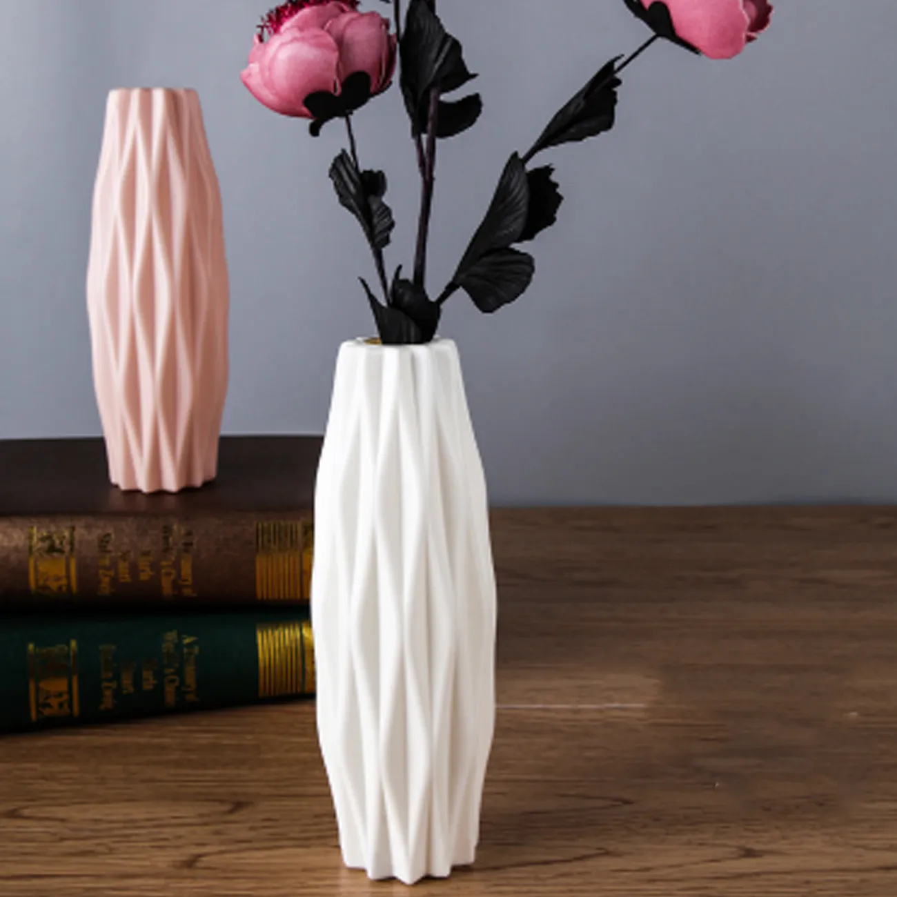 Vaso de flores de plástico criativo de estilo nórdico para flores frescas e secas Branco big image 1