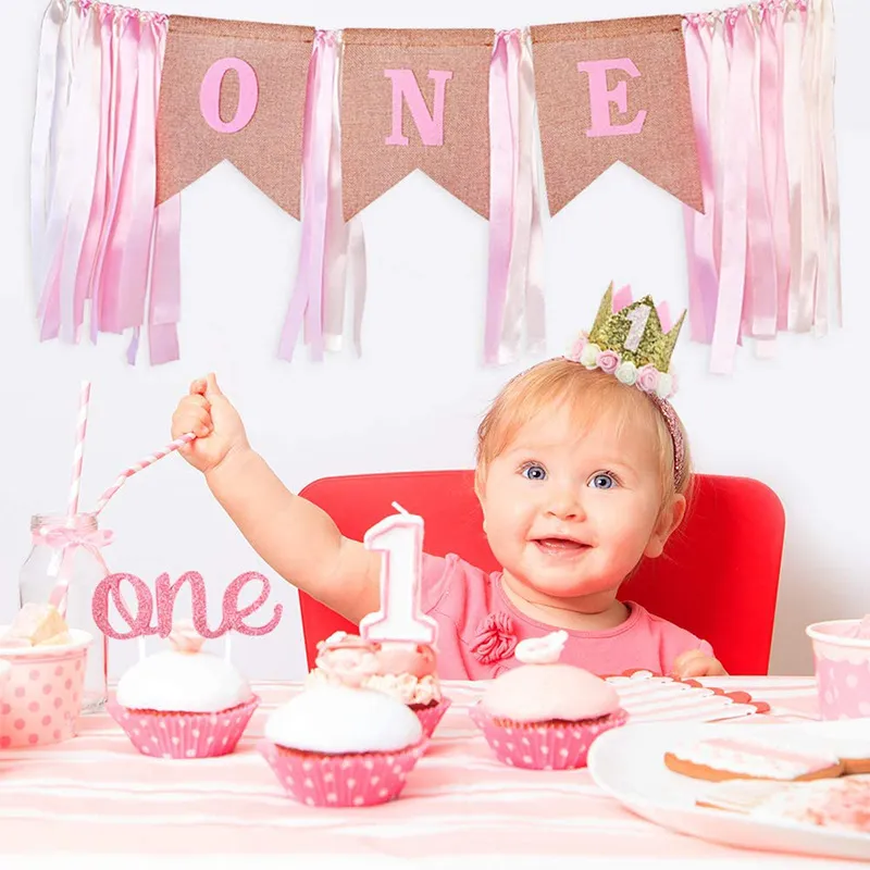 女嬰 1 歲生日派對皇冠和粉紅色裝飾道具：皇冠、生日快樂橫幅和蛋糕禮帽套裝
