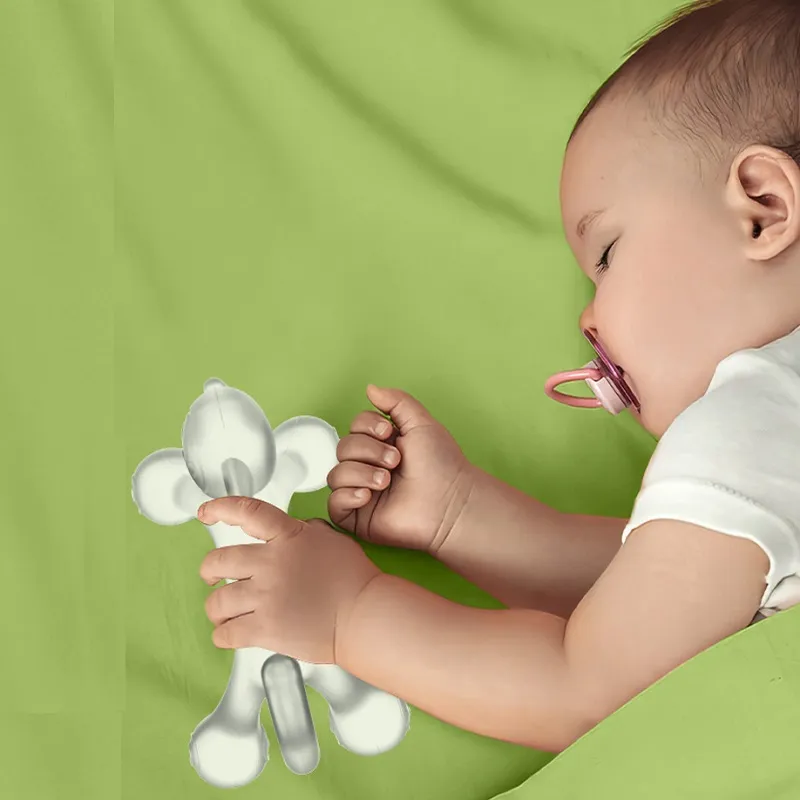 لعبة مضغ التسنين على شكل - عضاضة أطفال مصنوعة من السيليكون السائل المخصص للطعام البرتقالي big image 1