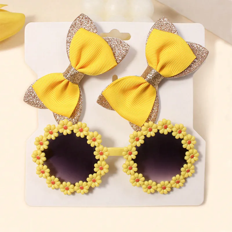 

Toddler/kids Bow hairpin and flower glasses set