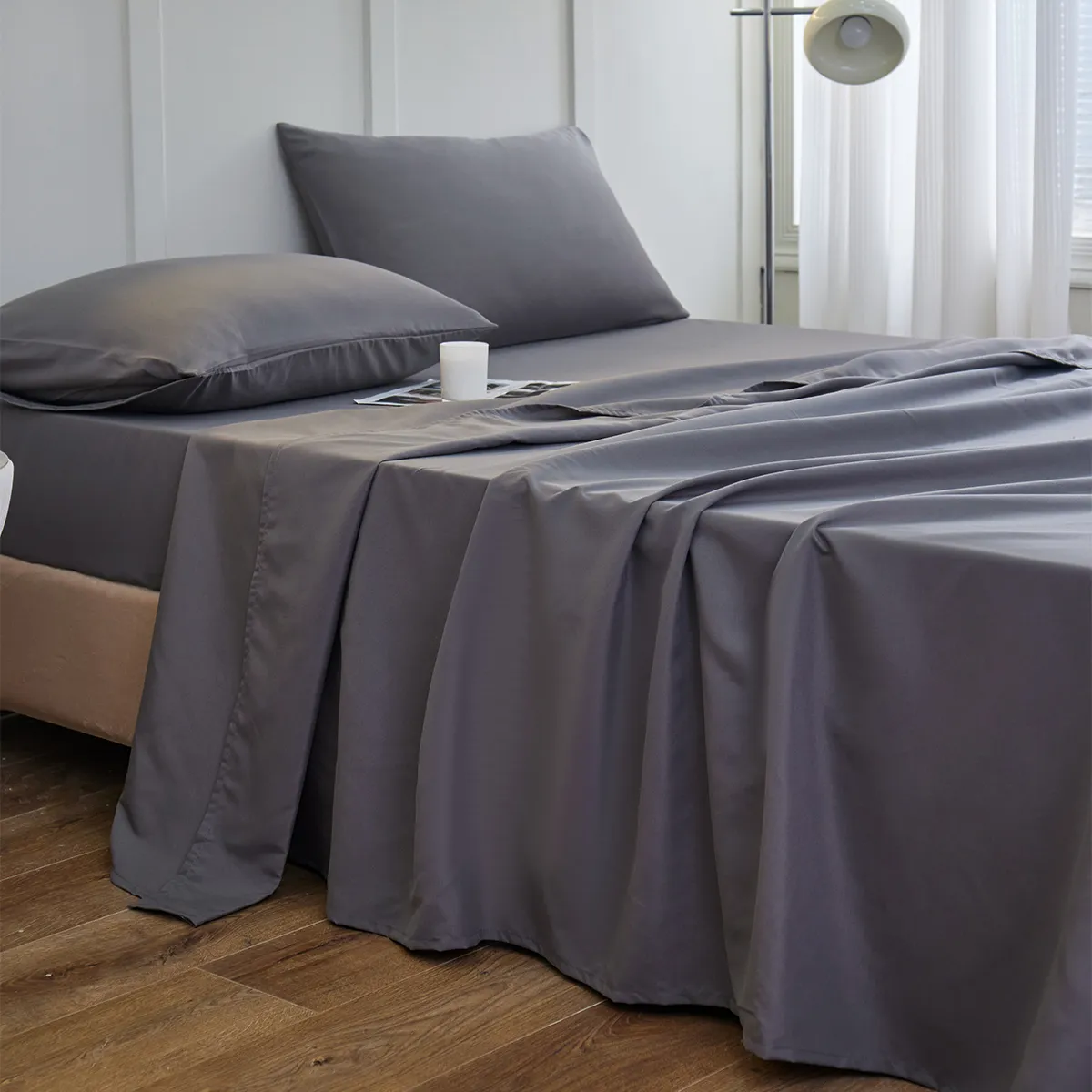 Juego de ropa de cama de color sólido: juego de tres piezas con sábana ajustable, funda de almohada y sábana plana  Gris big image 1