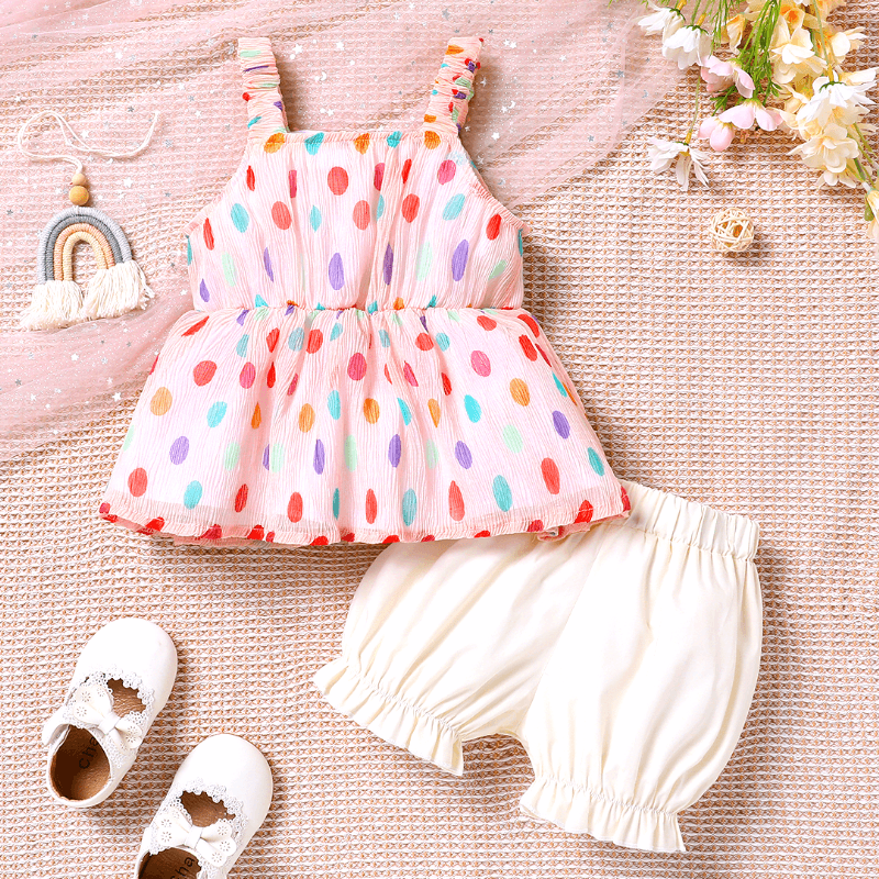 

2pcs Toddler Girl Polka Dot Print Top and Ruffle Edge Shorts Set
