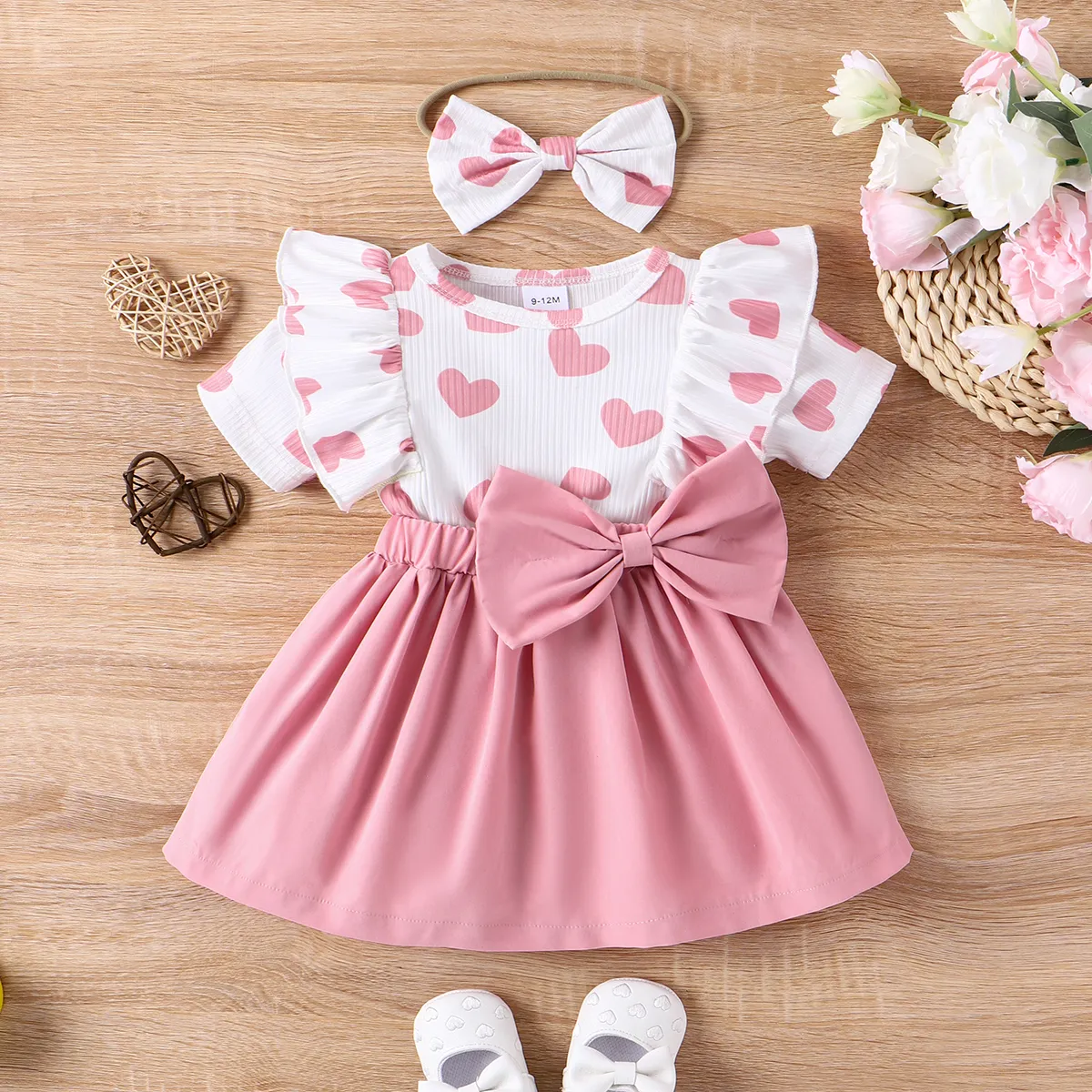 2pcs Baby Girl Heart Print Ruffled Short-sleeve Faux-two Bow Front Dress & Headband Set Pink big image 1