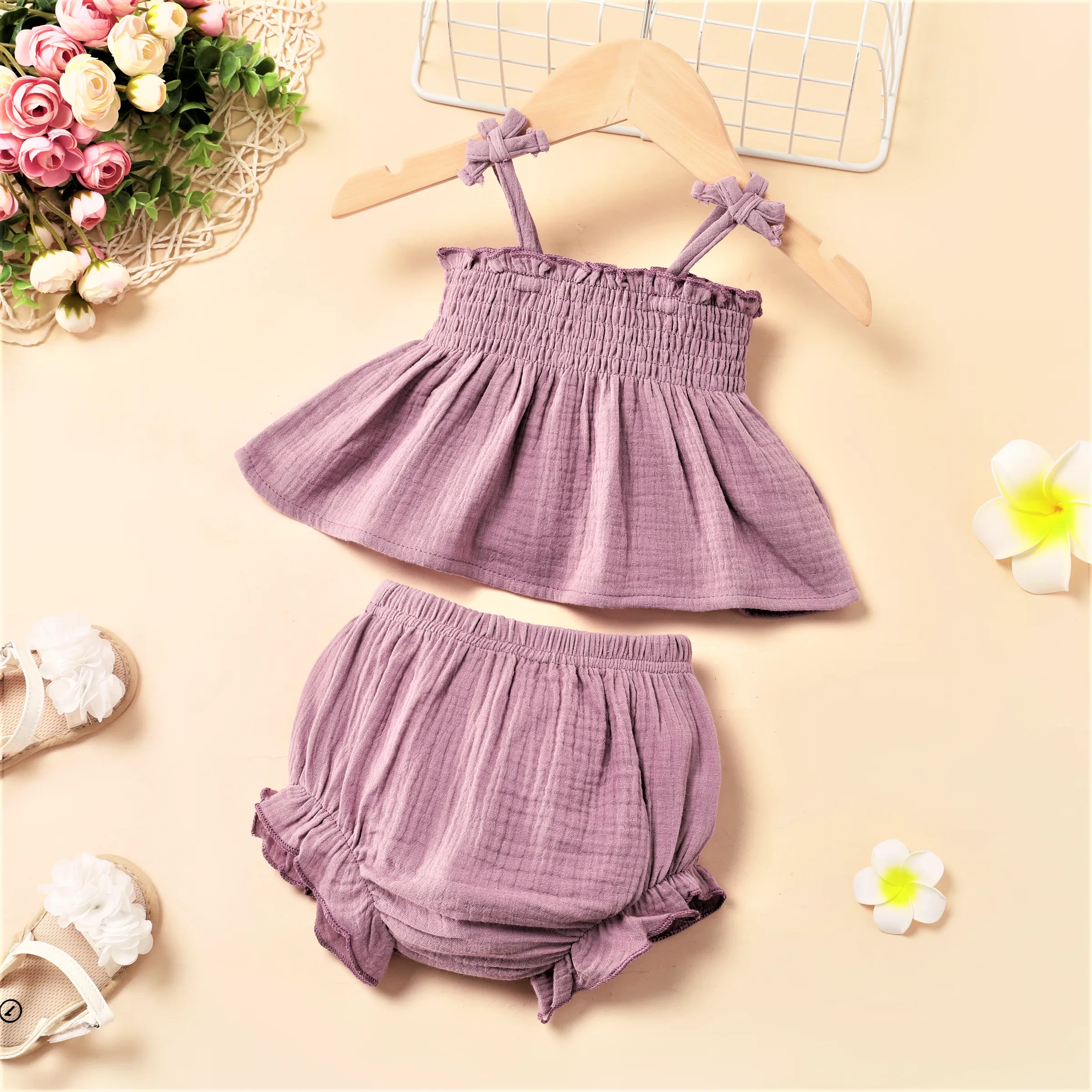 2pcs Baby Girl Cute Smocking 100% Cotton Suspenders and Short Pants Set