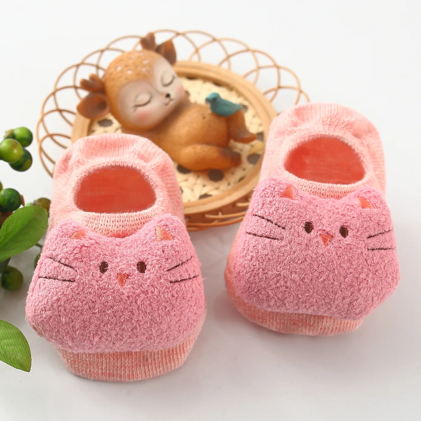 

Baby/toddler Girl/Boy Childlike Anti-Slip Floor Socks with Cute Animal Design