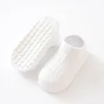 適合春夏的嬰兒/幼兒糖果色精梳棉點膠船襪 白色