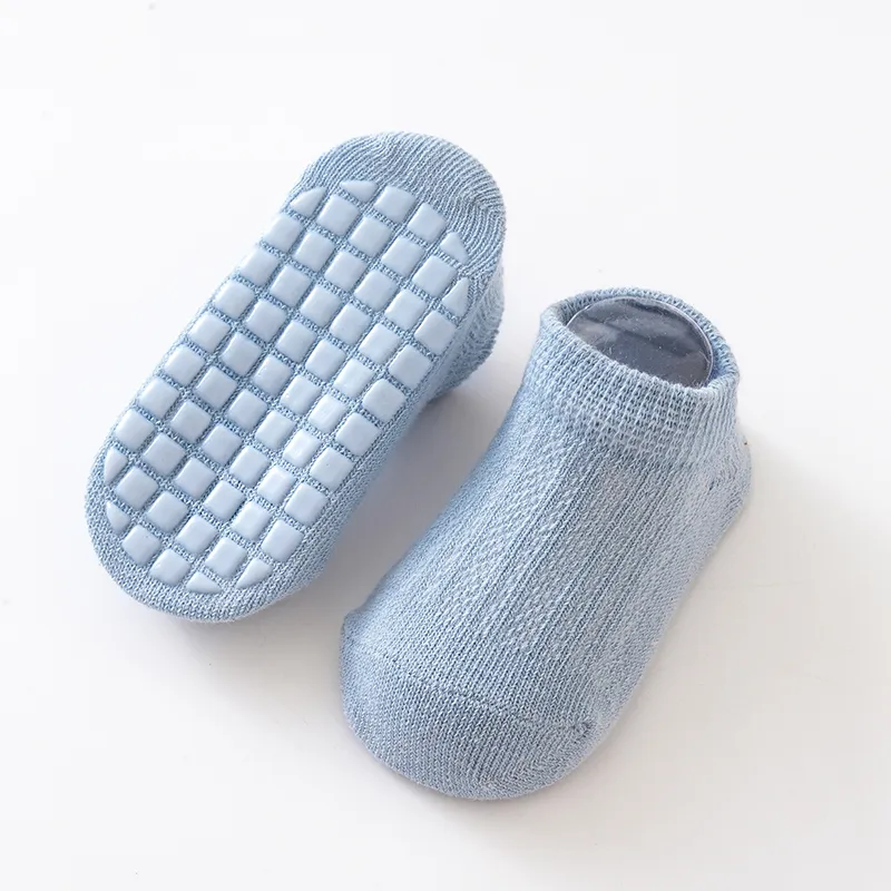適合春夏的嬰兒/幼兒糖果色精梳棉點膠船襪 藍色 big image 1