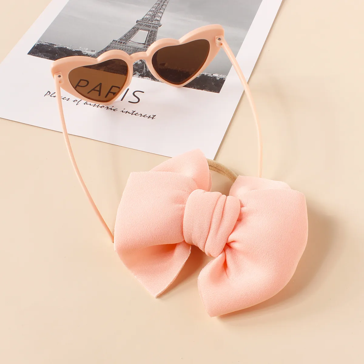 2pcs Baby/Toddler Girl Bowknot Super Soft Nylon Headband with Heart-shaped Sunglasses Set Light Pink big image 1