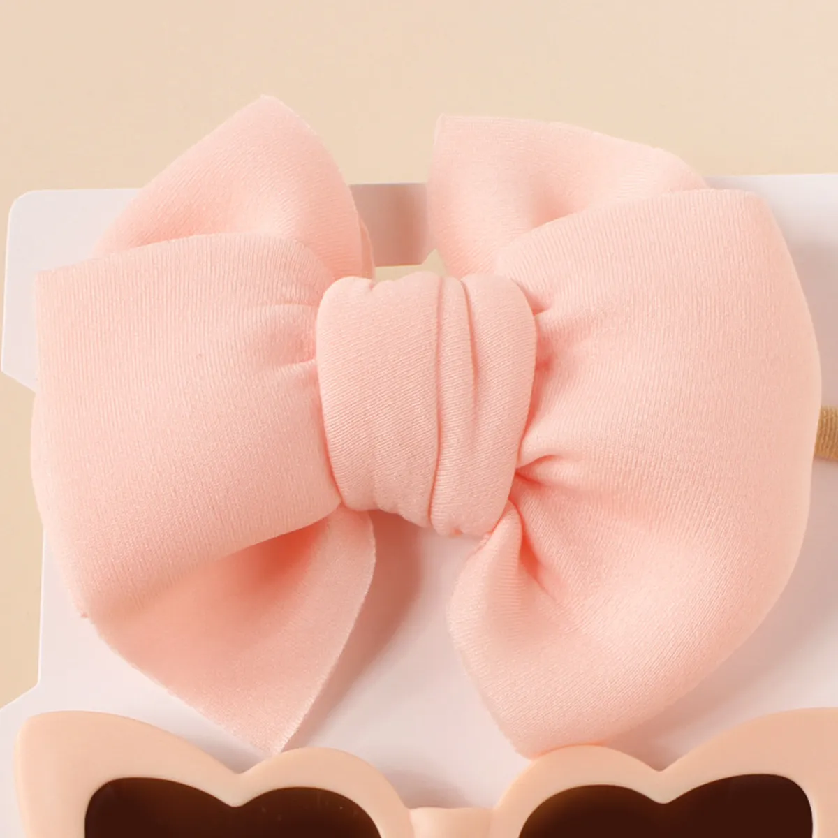 2pcs Baby/Toddler Girl Bowknot Super Soft Nylon Headband with Heart-shaped Sunglasses Set Light Pink big image 1