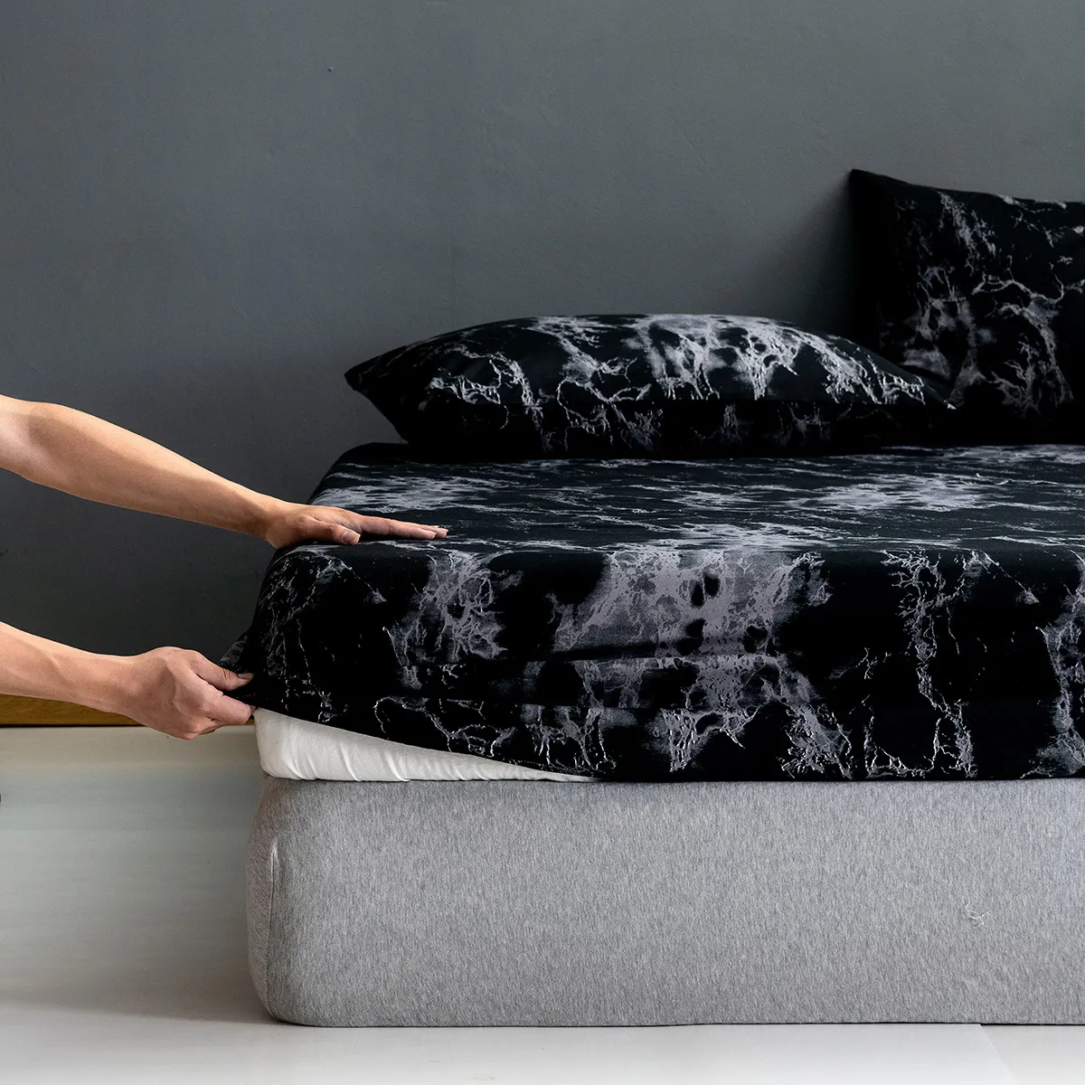 2/3pcs Soft and High-quality Bedding Set with Simple Brushed Design, 3D Digital Printing Black big image 1