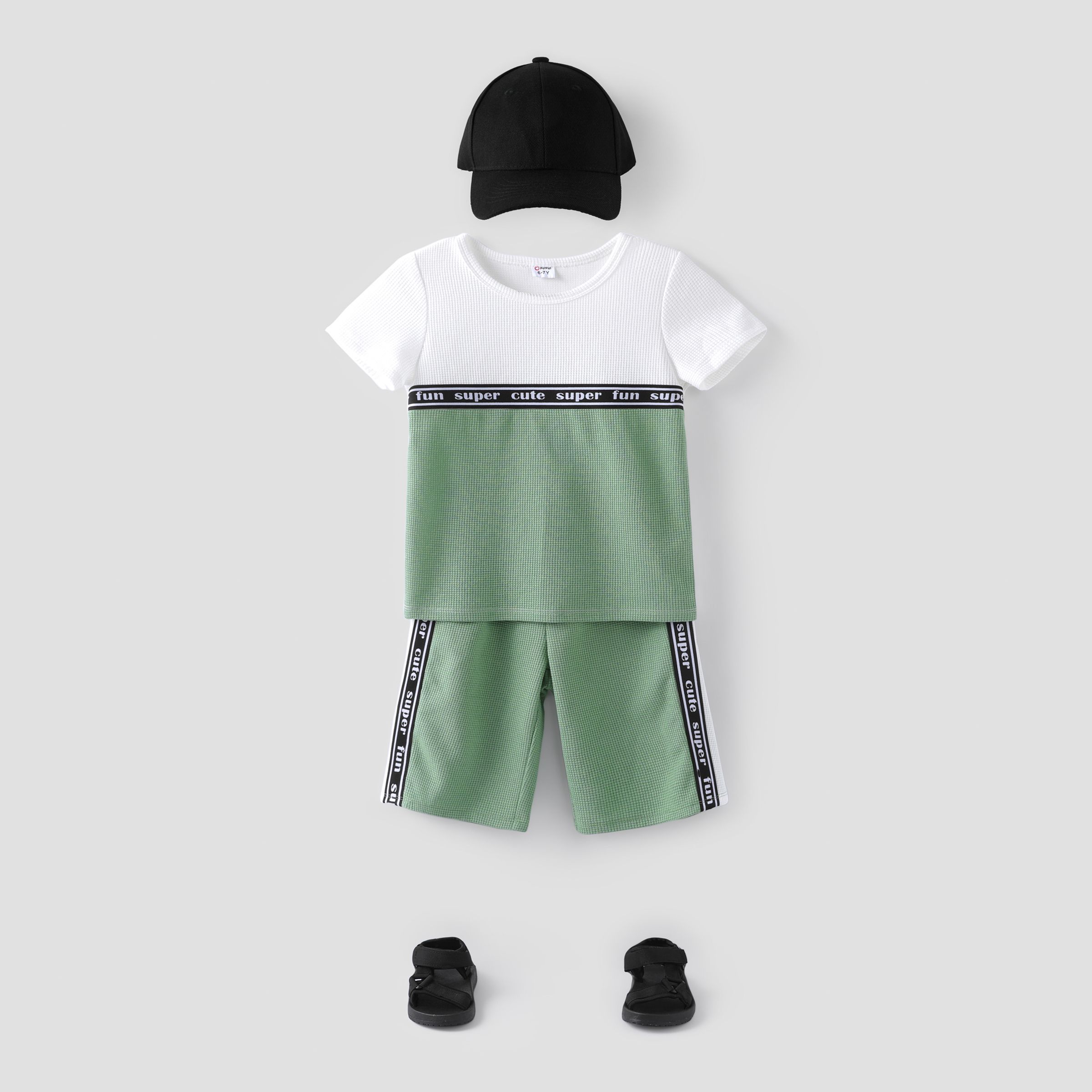 Kid Boy 2pcs 拼色 T 恤和短褲套裝