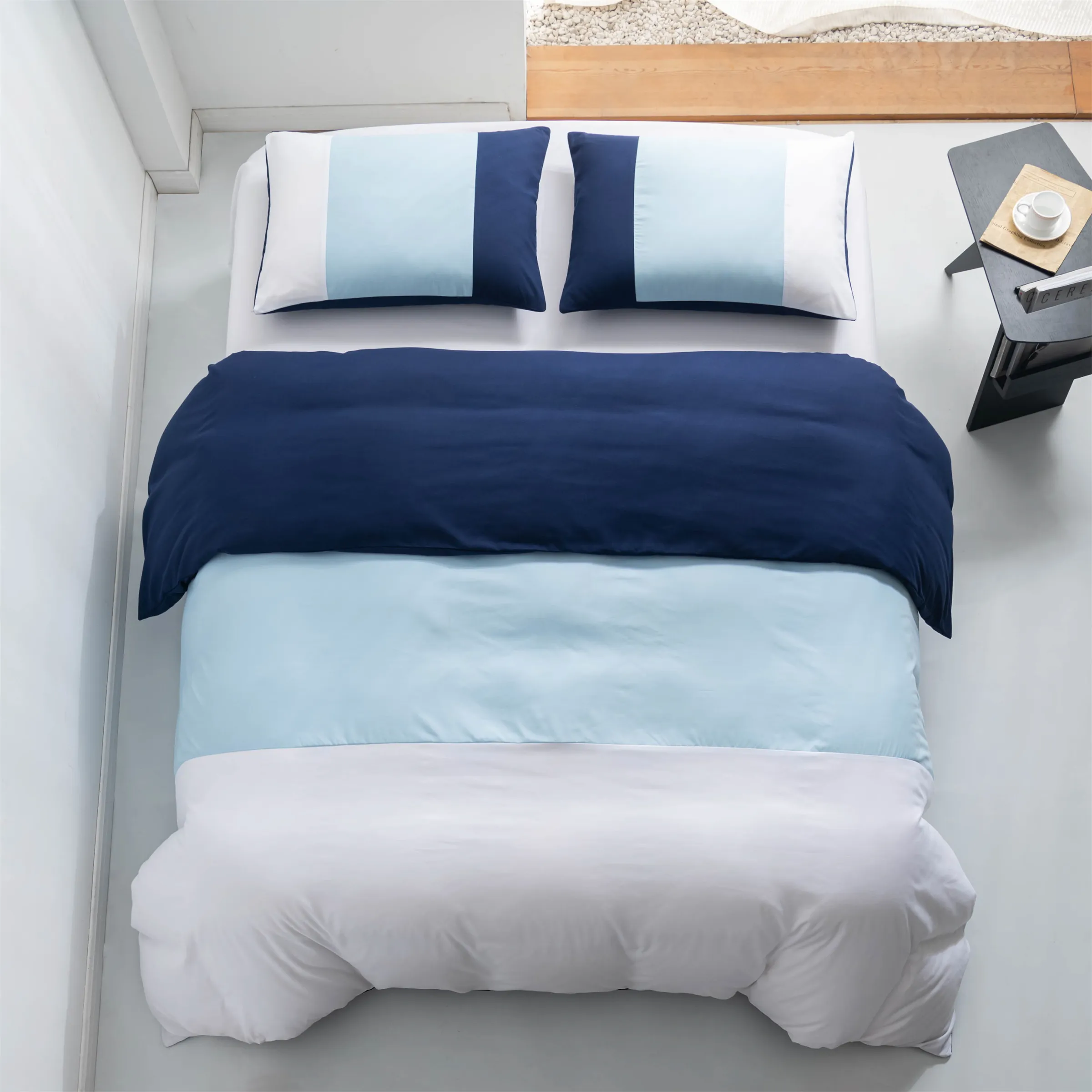 

2/3pcs Minimalist Solid Color Brushed Bedding Set with Duvet Cover