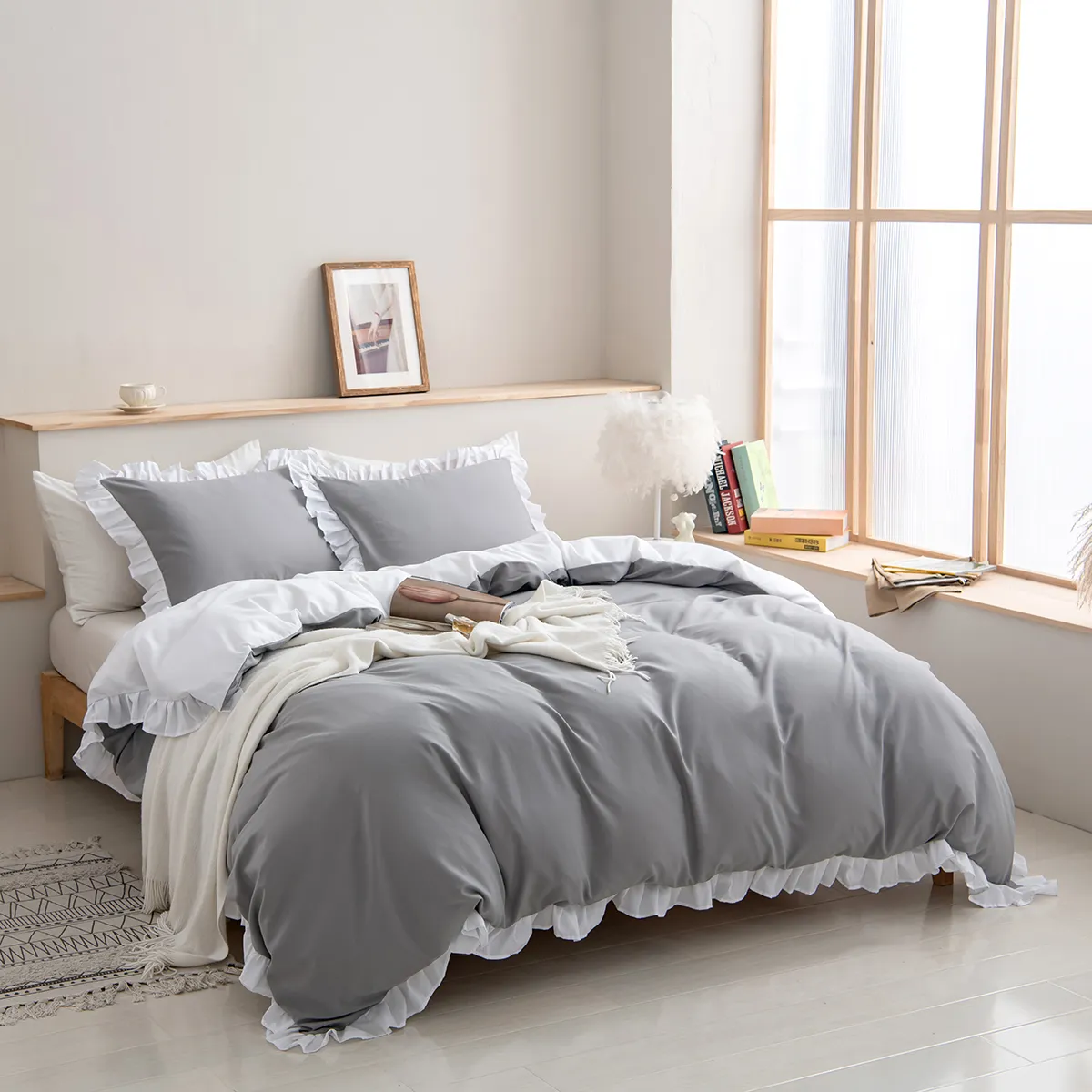 2/3件柔軟舒適的純色床上用品套裝，包括羽絨被套和枕套 灰色 big image 1