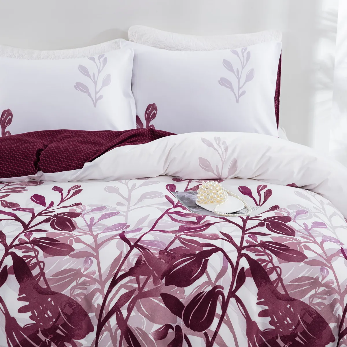 Conjunto de roupa de cama Red Leaf Series - Conjunto de três peças, incluindo uma capa de colcha e duas fronhas vinho vermelho big image 1