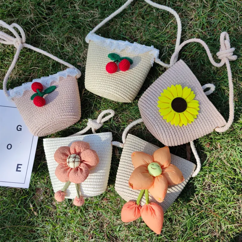 Mini bolso de paja dulce tejida a mano para niños pequeños / niños con lindo diseño floral Color-B big image 1
