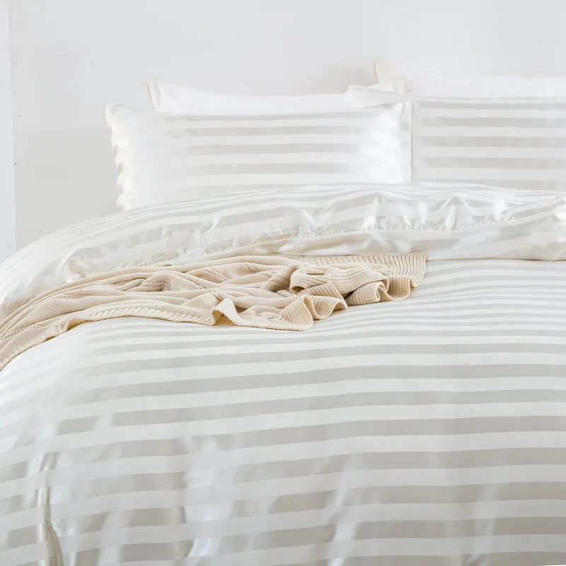 2/3pcs Simple Style Satin Striped Polyester Bedding,including Duvet Cover and Pillowcases White big image 1